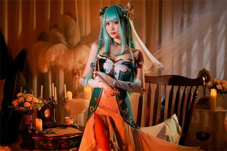 细节惊人！晓美妈《白玫瑰》的原图，让你感受cosplay的极致追求。